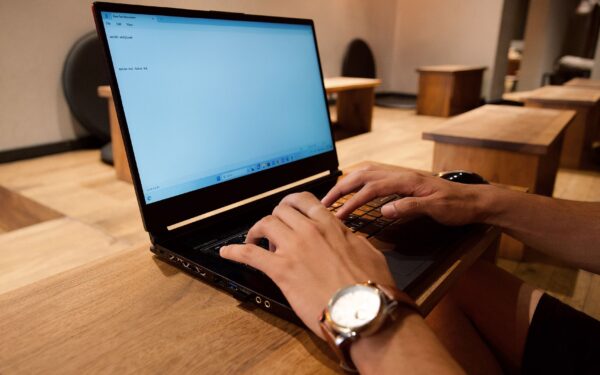 A calm guide to desktop writing apps: choose a tool that supports real focus