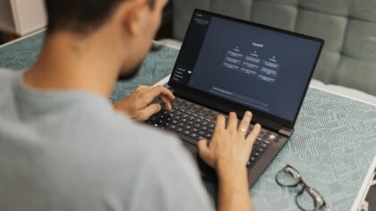 A clear beginner’s guide to AI hallucinations and how to work around them