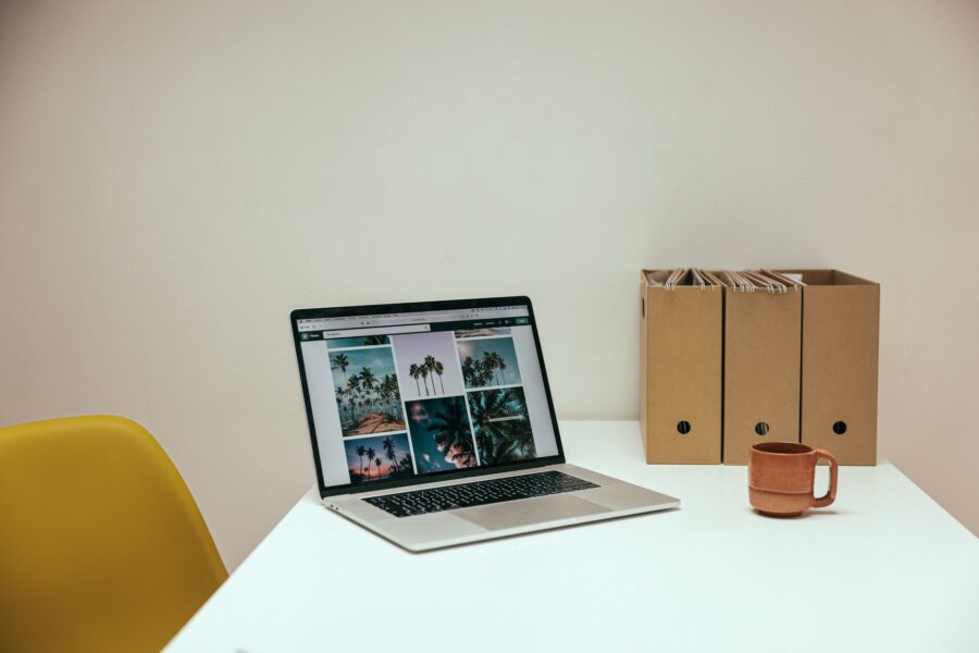 Laptop desk cloud