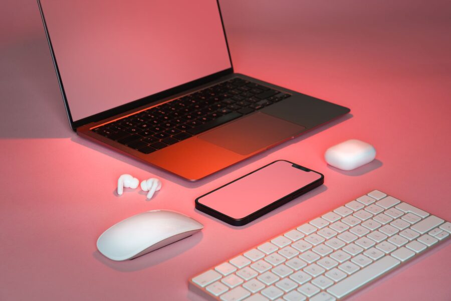 Wireless earbuds laptop