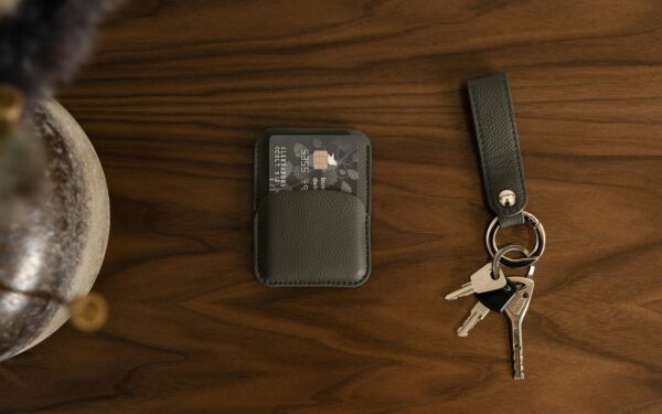 Bluetooth trackers for real life: how to pick and use them without creating new problems