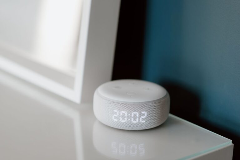 Smart thermostat wall