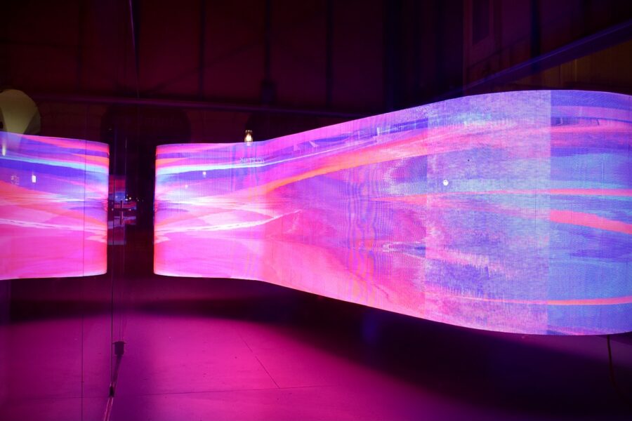 Flexible oled display