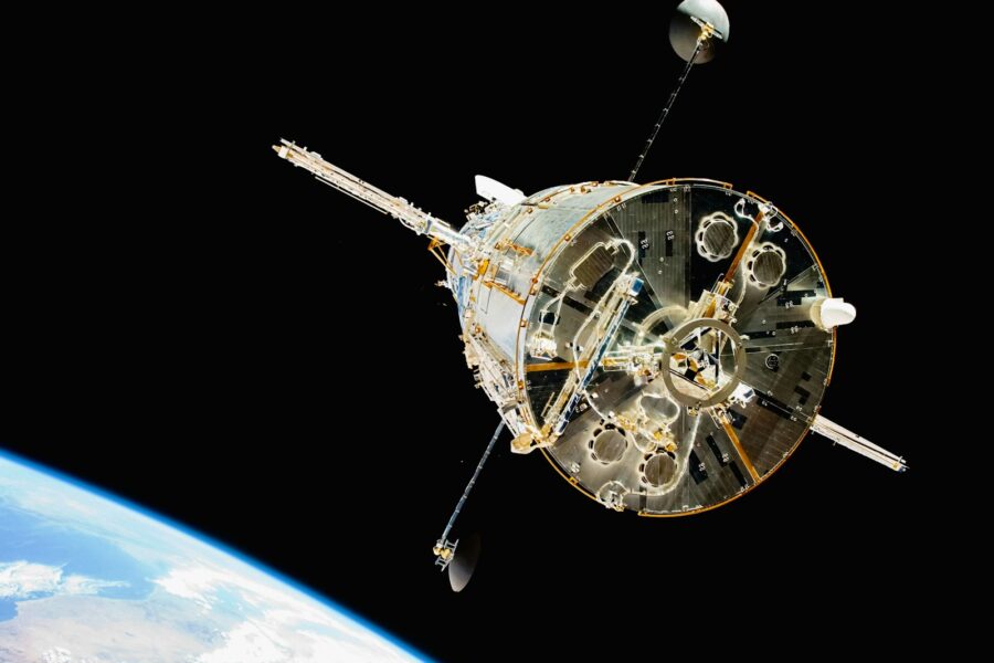 Satellite orbit modular