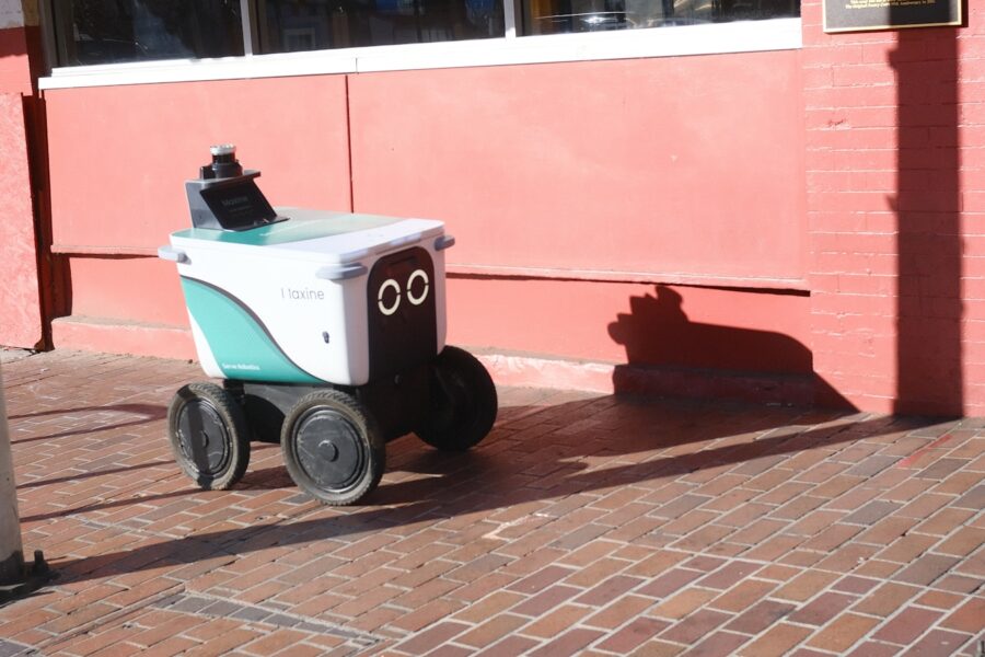 Delivery robot city