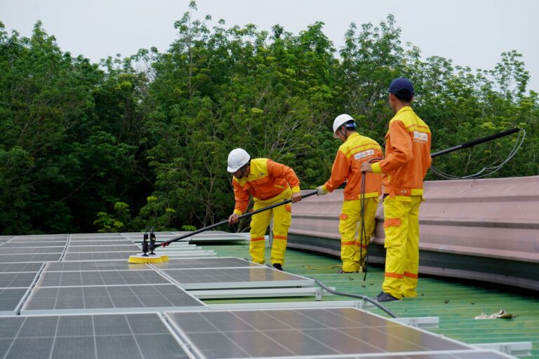 Solar irrigation tank