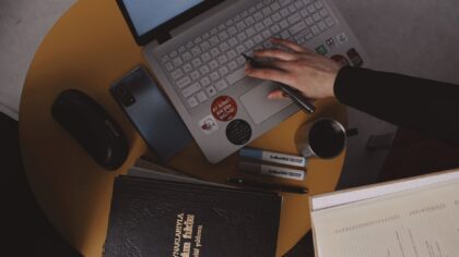 How to build a personal AI “thinking partner” for clearer ideas and better choices
