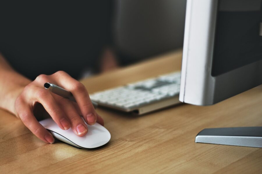 Wireless computer mouse