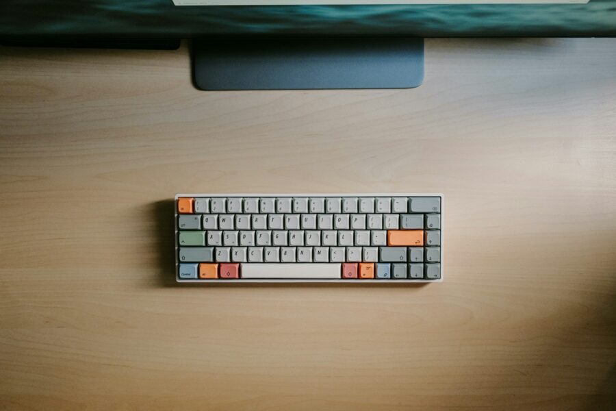Mechanical keyboard desk