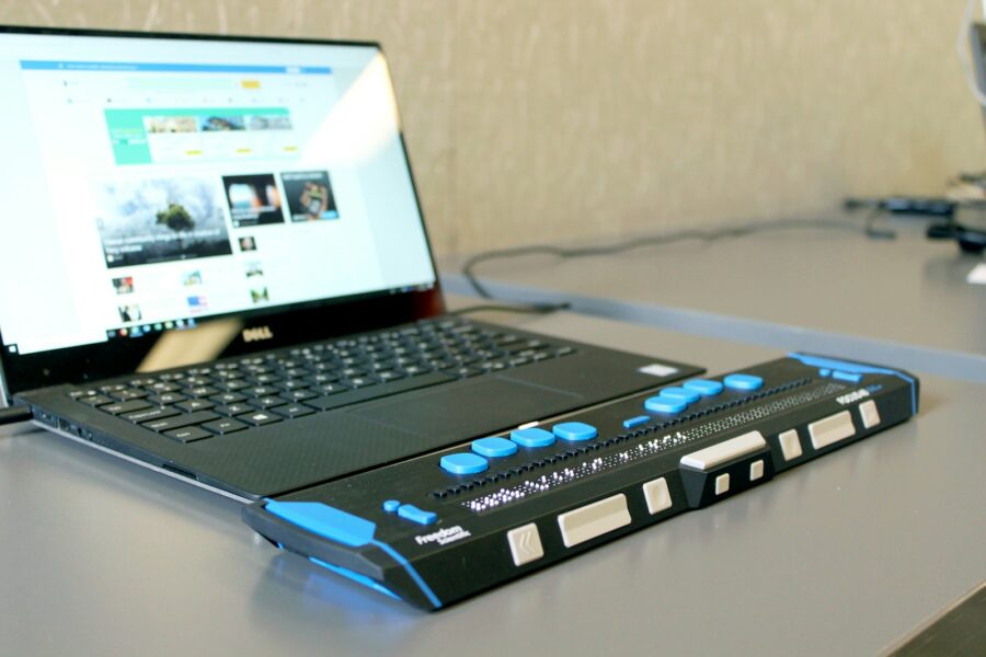 Laptop cooling pad