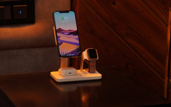 How to pick a wireless charging stand that genuinely fits your daily routine