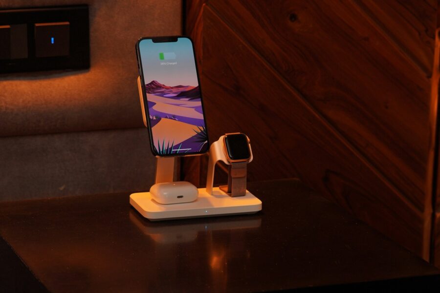 Wireless charging stand