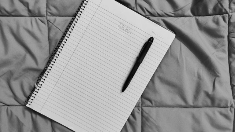 Notebook checklist pen
