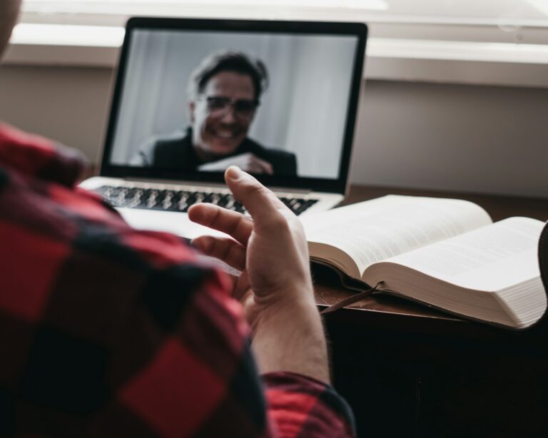 Online meeting transcription