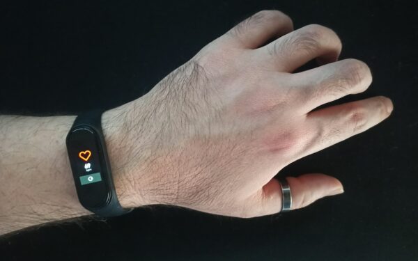 How to use heart rate tracking on your smartwatch without getting obsessed