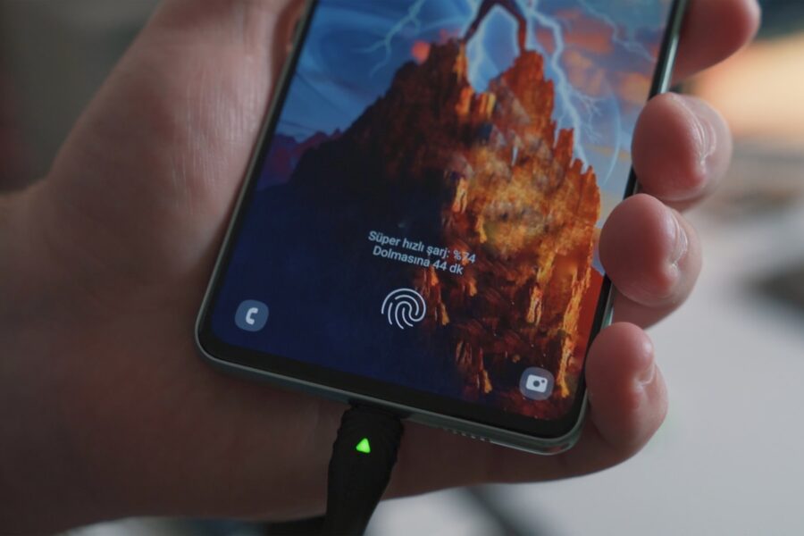 Smartphone charging cable
