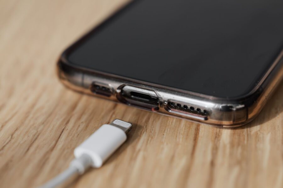 Smartphone charging cable