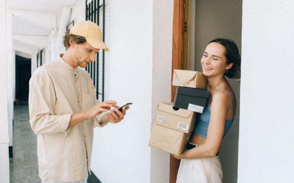 Simple guide to fake delivery messages: how to spot them and protect your money