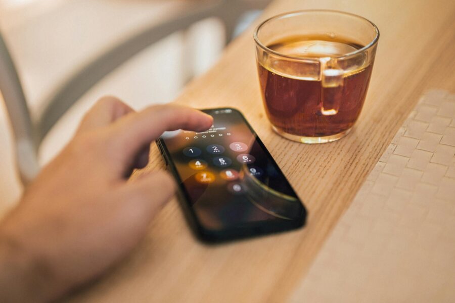 Smartphone lock screen