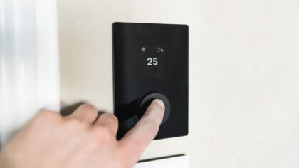 Smart thermostats for busy households: how to save energy without making everyone uncomfortable