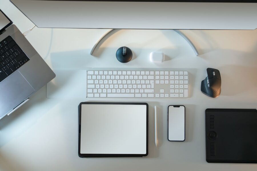Tablet keyboard desk