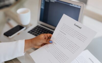 A calm guide to AI for contracts: how to review, summarize and compare documents safely