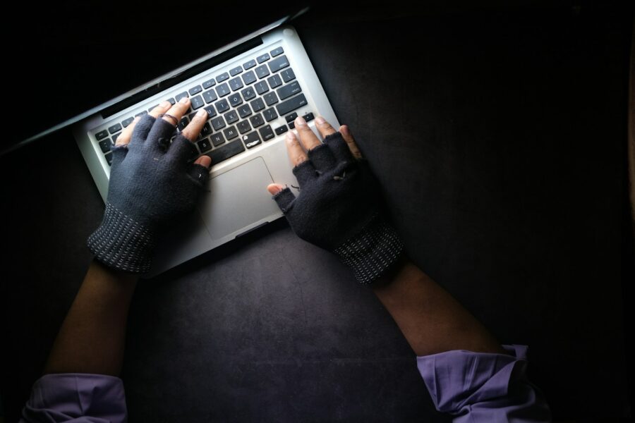 Laptop screen cybersecurity