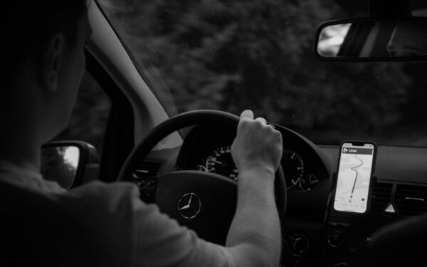 A calm guide to navigation apps: use your phone to get around without getting stressed