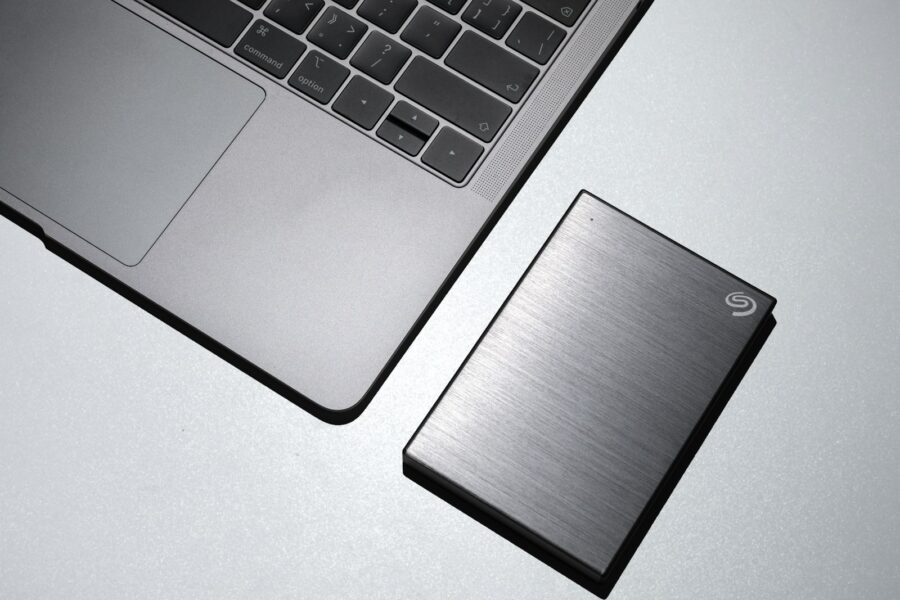 Macbook desk external