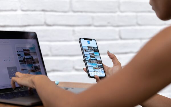 A simple guide to AI for social media content that still feels human