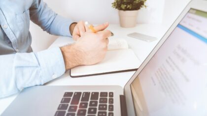 A simple guide to AI note-taking: how to capture ideas without creating more chaos