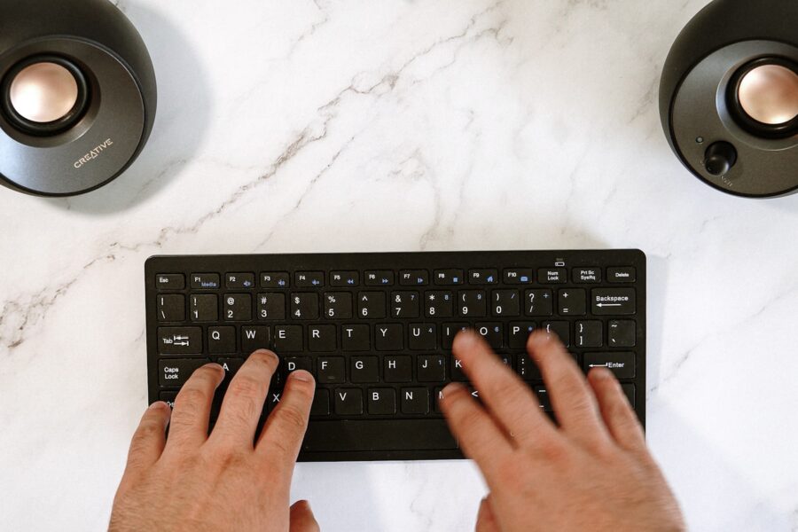 Split ergonomic keyboard