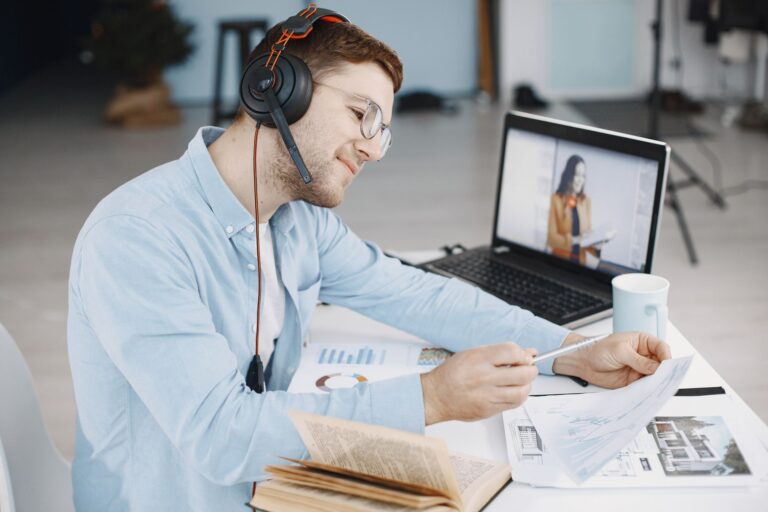Online collaboration documents