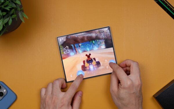 How flexible displays could change the screens you use in daily life