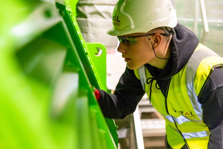 Maintenance engineer tablet
