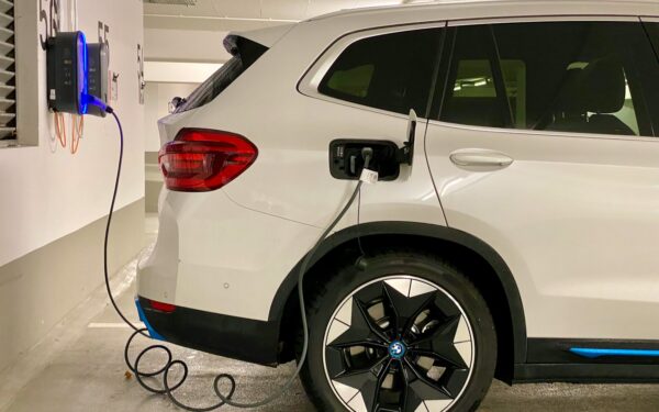 How solid-state batteries could reshape everyday devices and electric cars in the 2030s