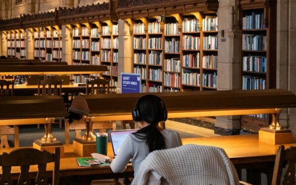 How to choose a student laptop that actually fits your studies and budget