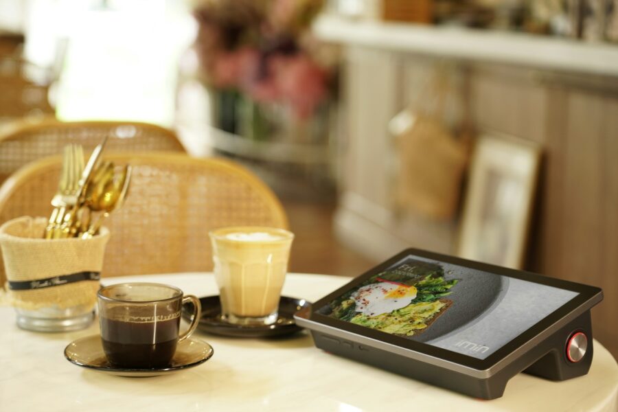 Android tablet table