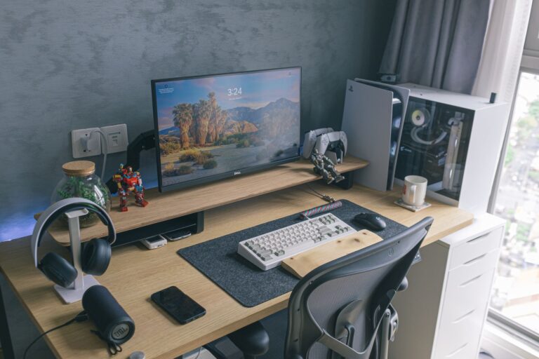 Ultrawide monitor home