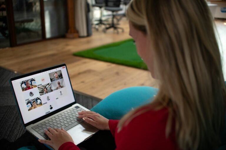 Digital workspace floor
