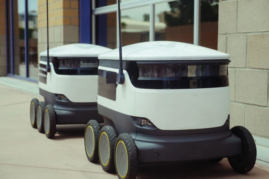 Warehouse robots autonomous