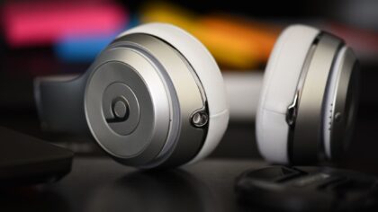 Noise-canceling headphones in real life: how to get the most benefit without wasting money