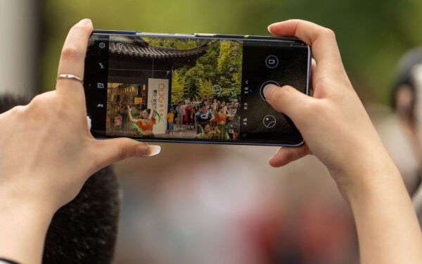 Phone camera zoom in real life: when to use it, when to avoid it, and how to get sharper shots