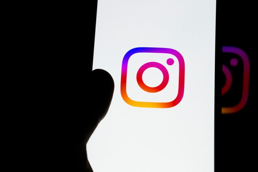 Smartphone instagram app