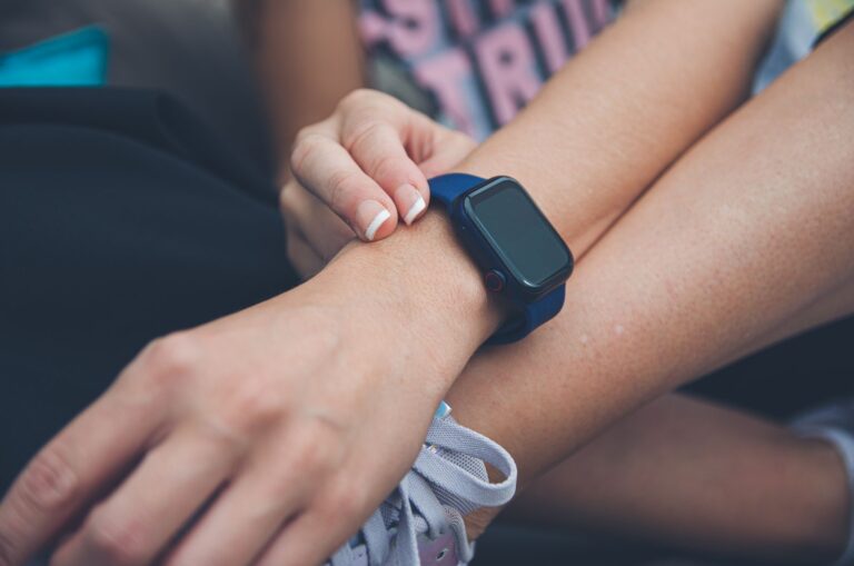 Smartwatch privacy settings