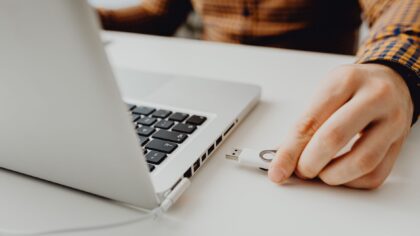 USB stick safety: simple rules to avoid nasty surprises from tiny drives